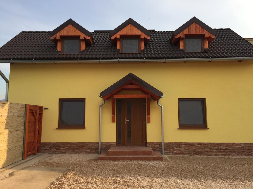 Ubytovanie Joli Jovice Екстериор снимка
